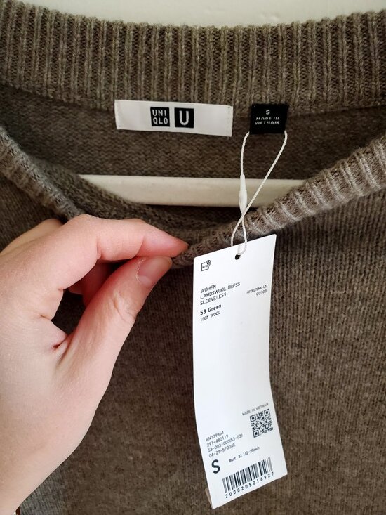 Uniqlo Lambswool Dress - Picture 11 of 11